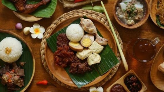 Mengungkap Kelezatan Gudeg Jogja: Sejarah, Keistimewaan, dan Variasi